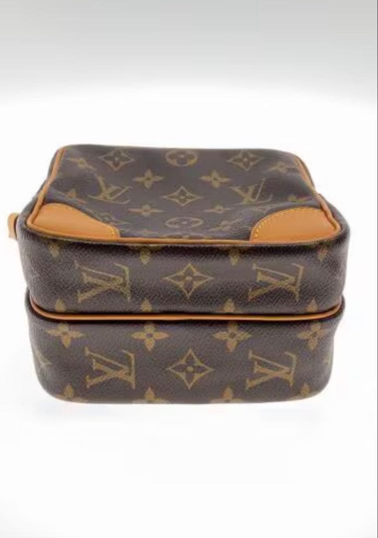 LOUIS VUITTONショルダーバッグ