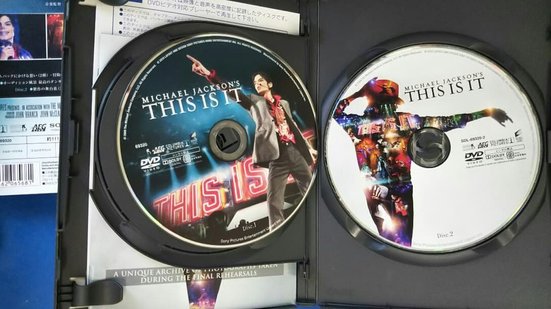 MICHAEL JACKSON   THIS IS IT   Tシャツ(未開封)