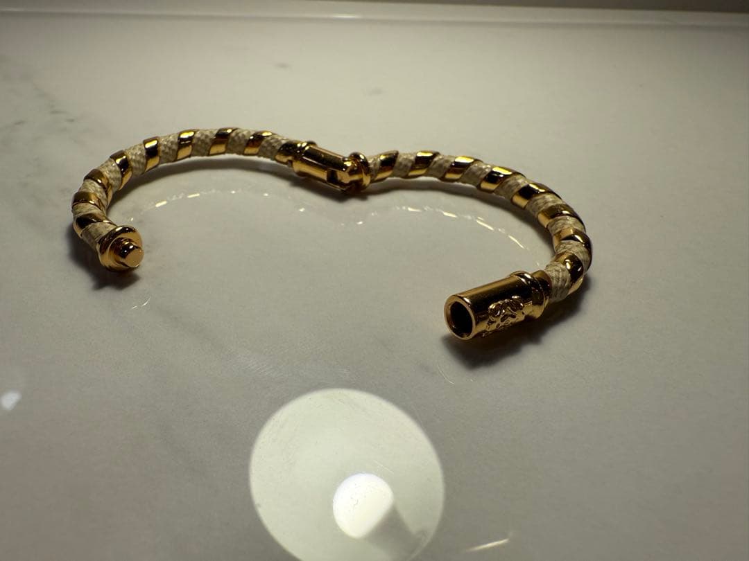 ロエベLOEWE ビンテージ バングル 革巻き 金 ゴールド 白　ホワイト