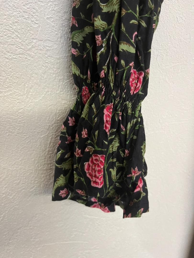 (訳あり)niokiニウーキワンピースpink×black※小さな傷あり