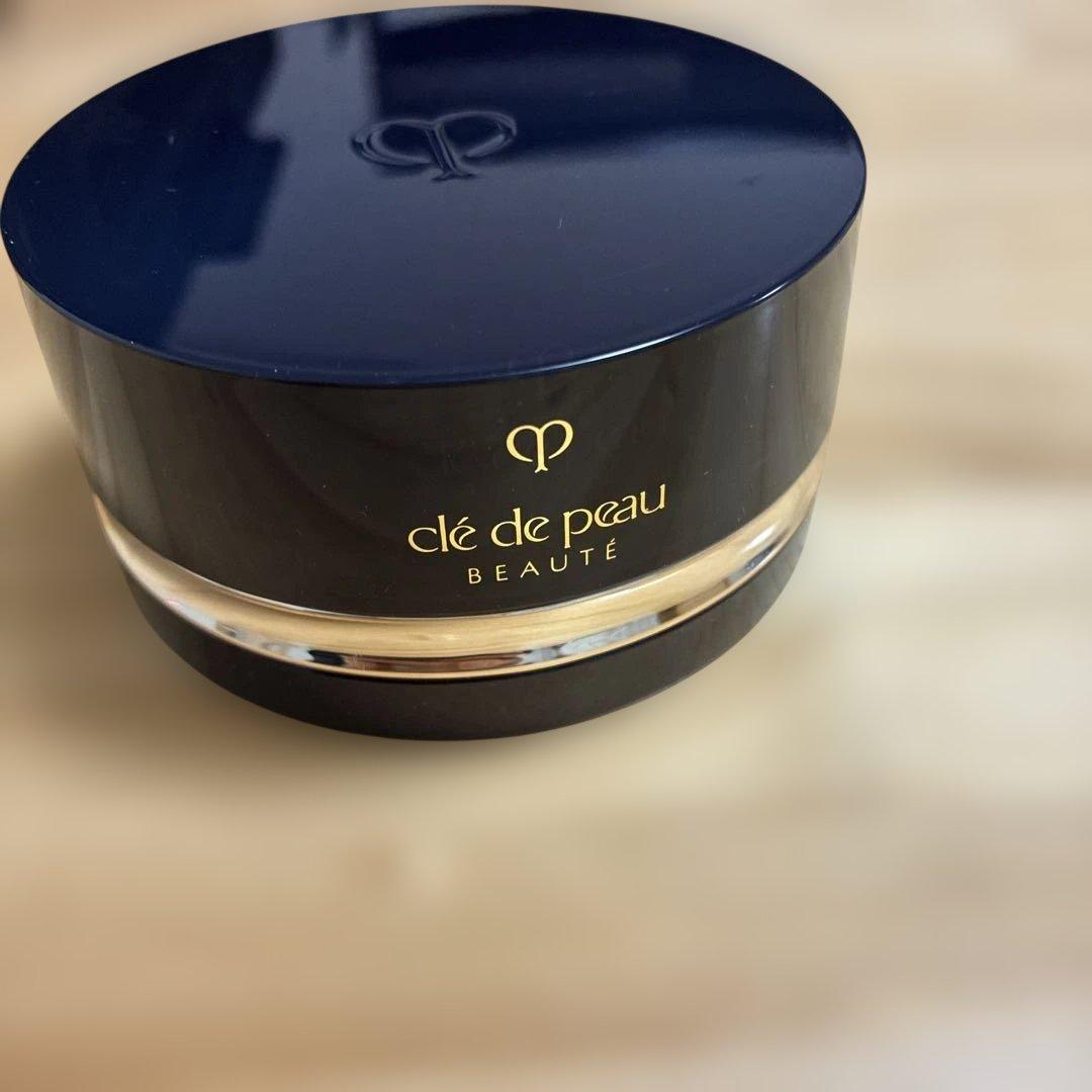 クレドポーボーテ　プードルトランスパラントn M 1ライト