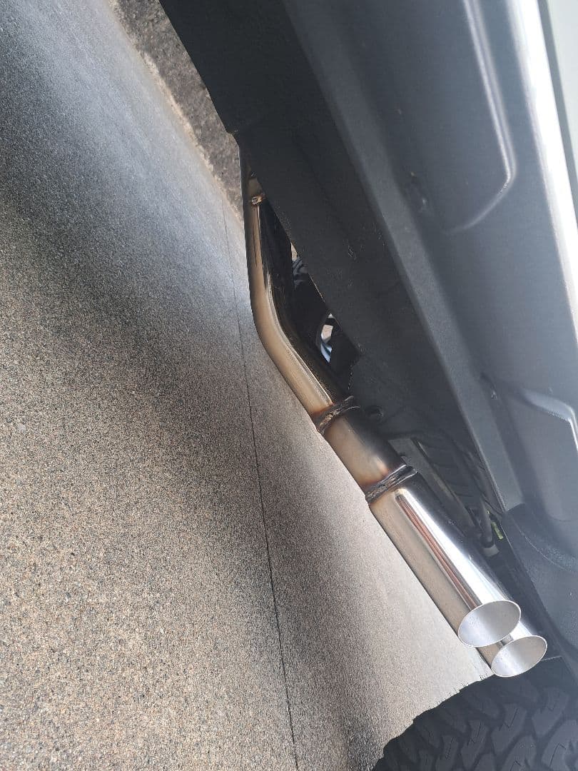 ジムニーシエラJB74用　サイド出しマフラーBE FREE(ビーフリー)製