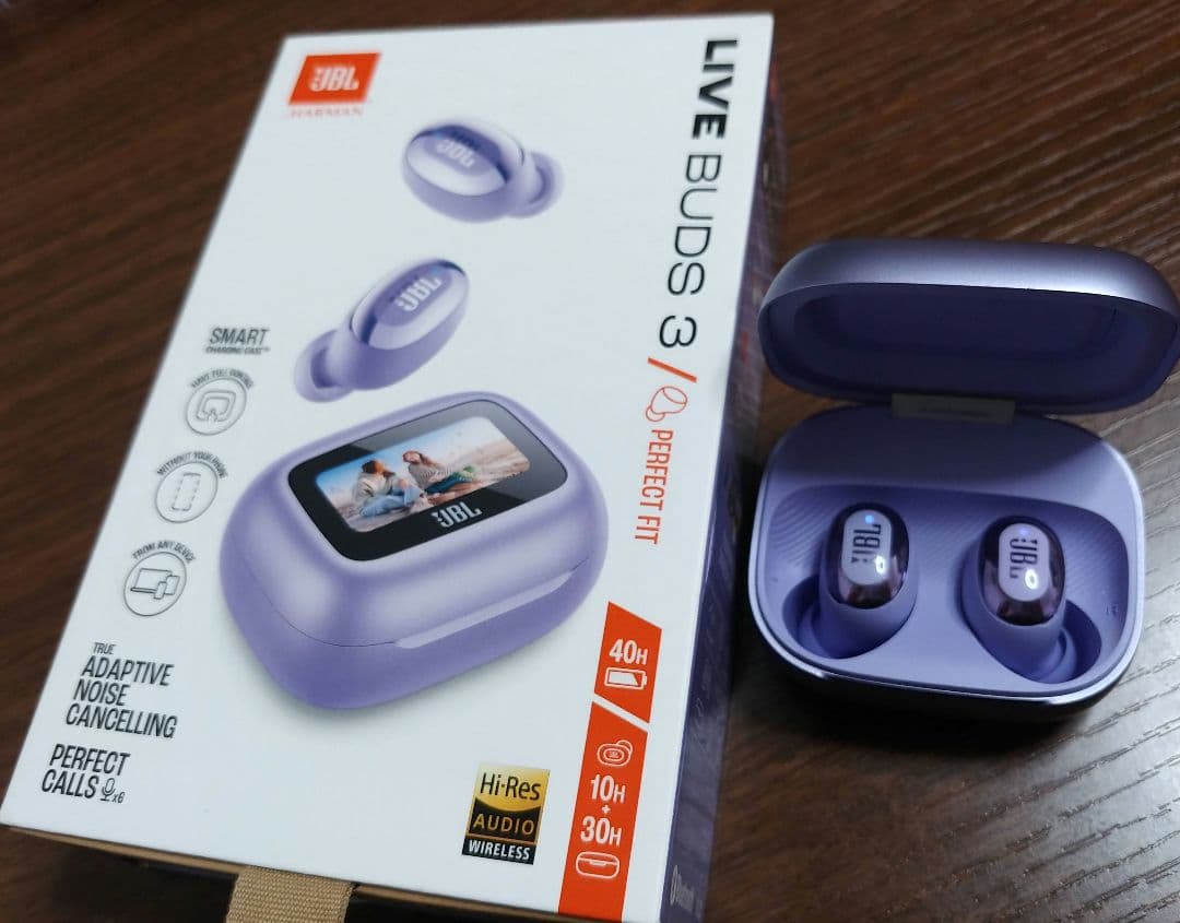 美品 JBL LIVE BUDS 3 パープル ディスプレイ搭載