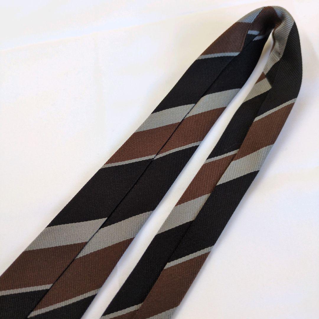 【美品】ホリデーアンドブラウン ネクタイ ブラック ブラウン パネルストライプ