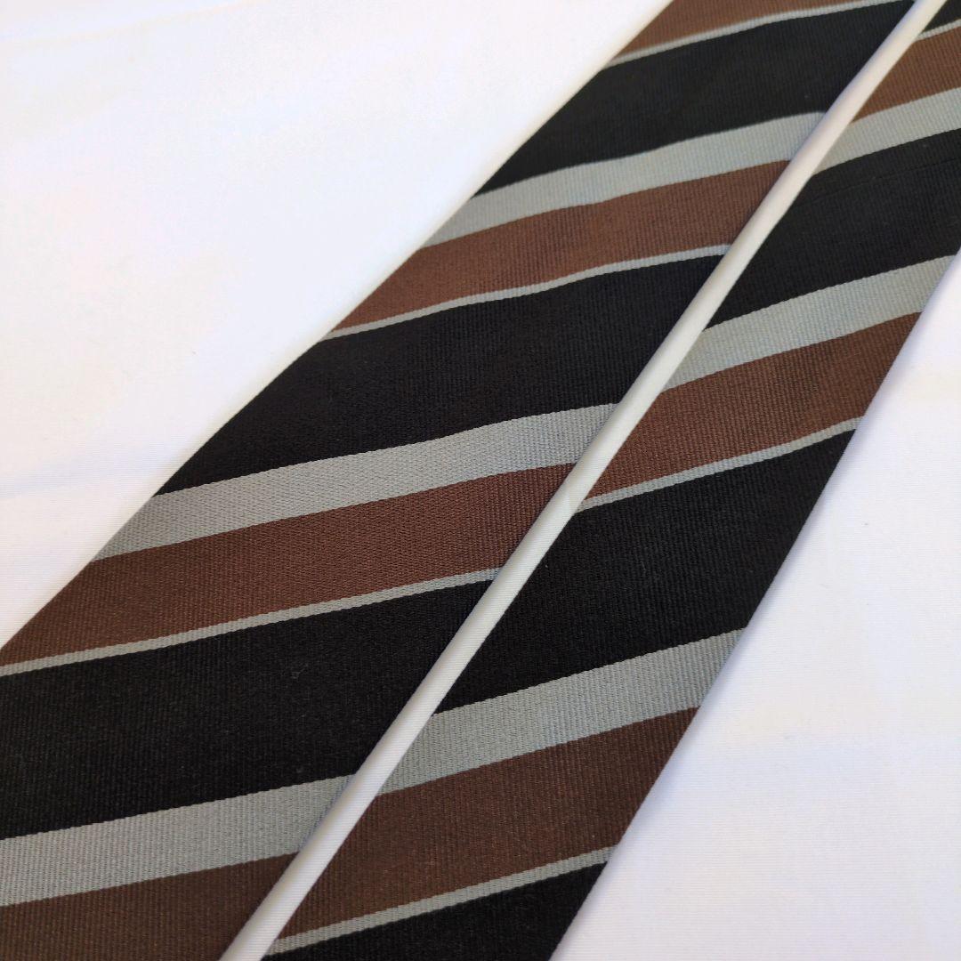 【美品】ホリデーアンドブラウン ネクタイ ブラック ブラウン パネルストライプ