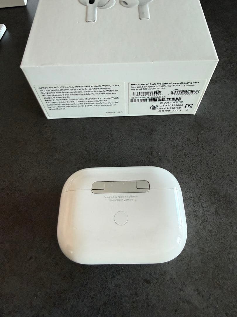 【美品】AirPods Pro 本体 保属品全部付き