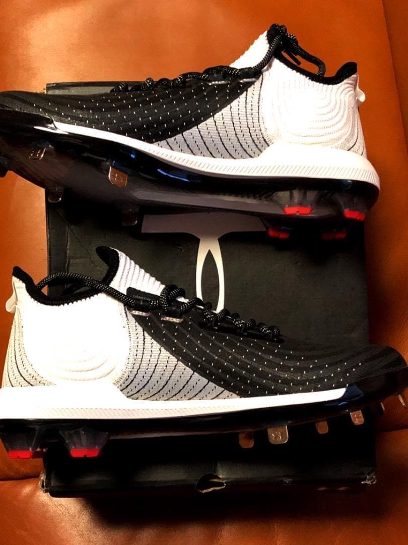 新品☆USA国内限定発売☆アンダーアーマー☆野球スパイク☆ハーパー4 ★30cm