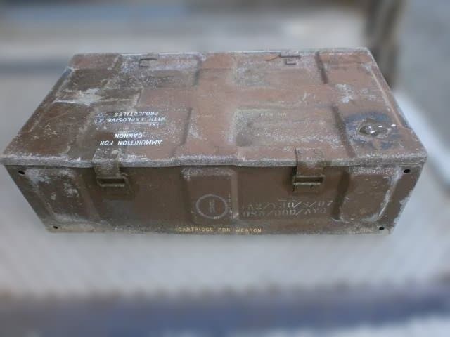 T*k様 米軍　81ｍｍ　迫撃砲用　弾薬箱 　アンモボックス　ラスト1個