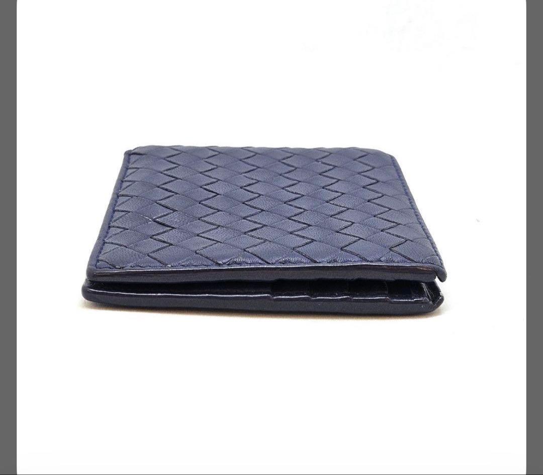 r*r様 美品　ボッテガヴェネタ イントレチャート　二つ折り財布 ネイビー 折り