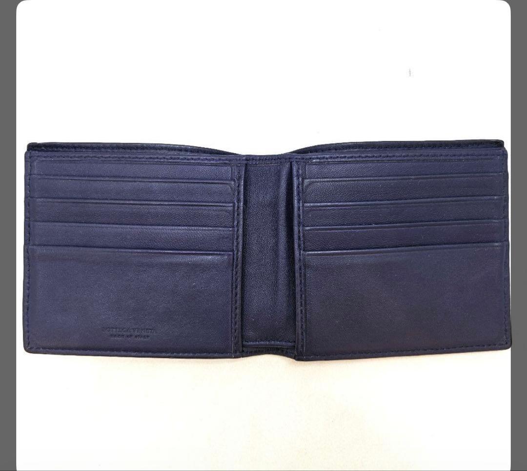 r*r様 美品　ボッテガヴェネタ イントレチャート　二つ折り財布 ネイビー 折り