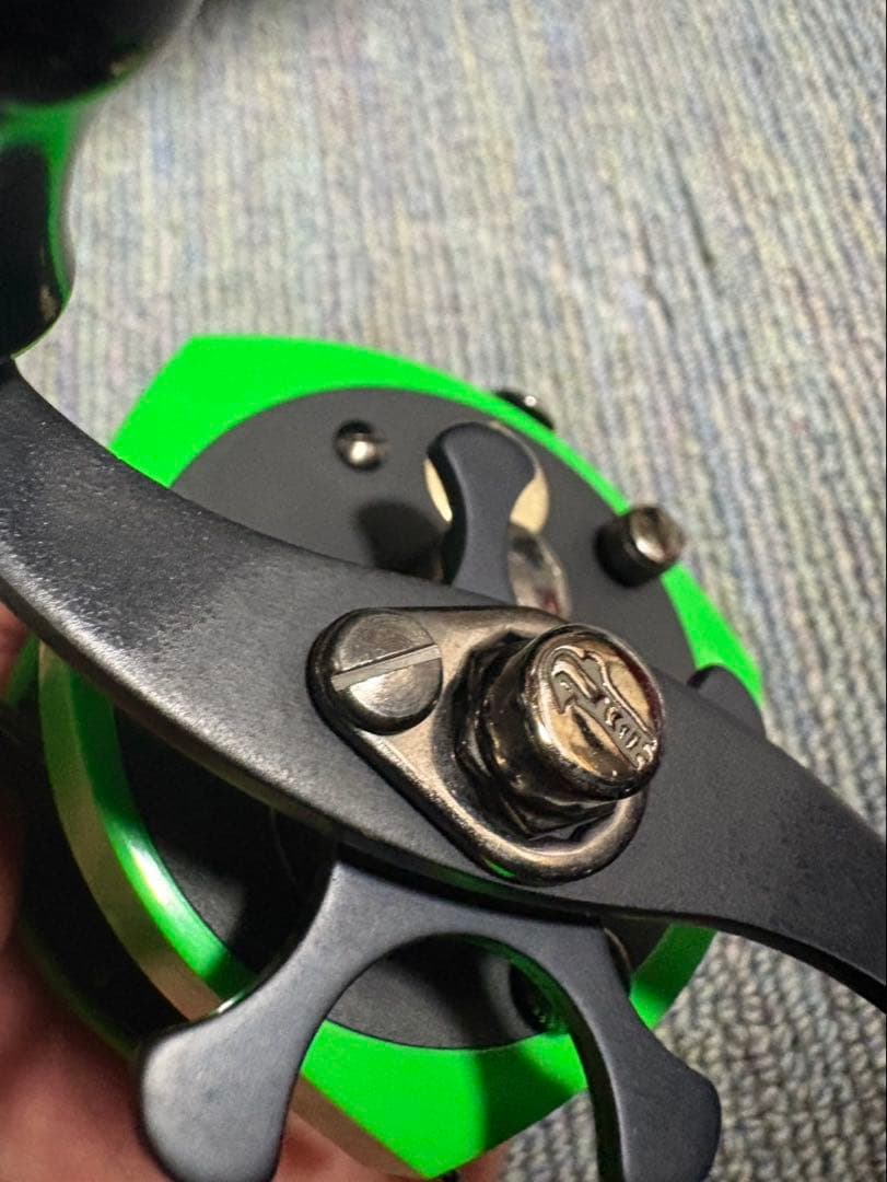 ヘッドハンターズ ピラミッドヘッド 五十鈴工業