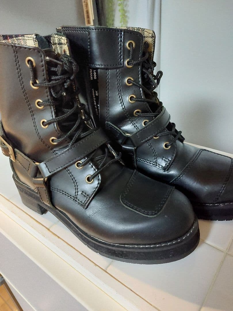 ワイルドウイング厚底ブーツ 24,5cm