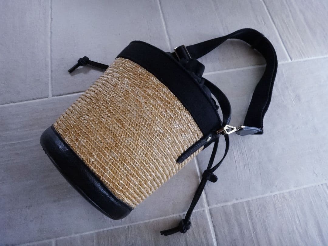 ★未使用級★　GIANNI CHIARINI　ジャンニキャリーニ　　バケツバッグ