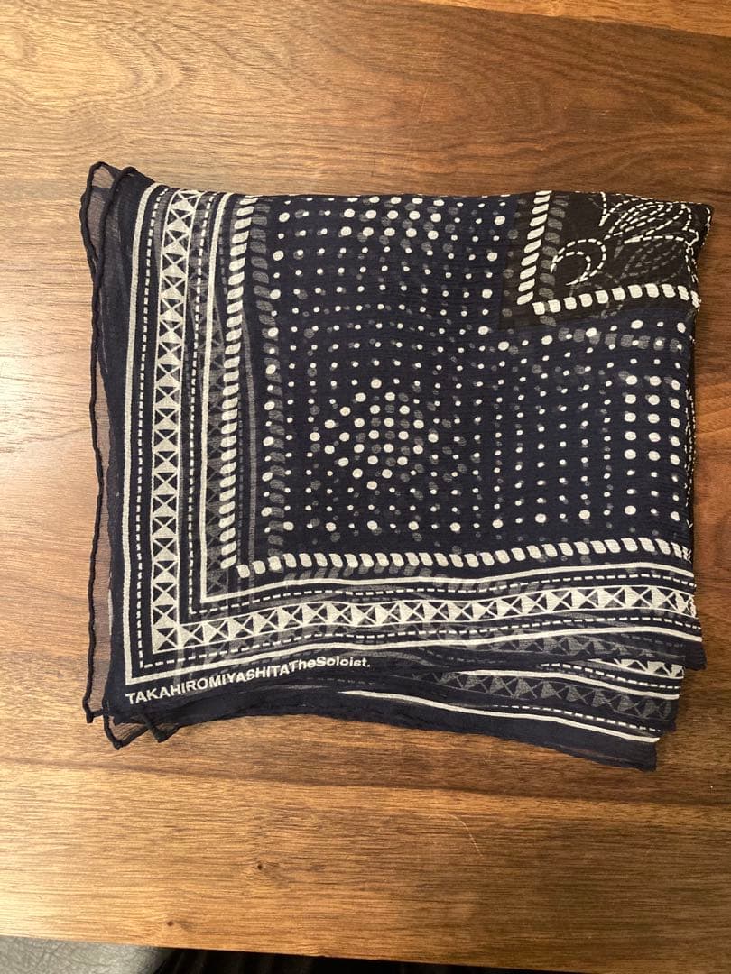 ソロイスト　シルク　スカーフ