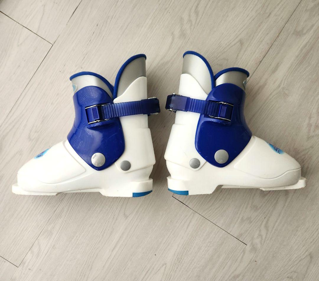 スキー板100、ビンディング、ストック、ブーツ21~22【KAZAMA】