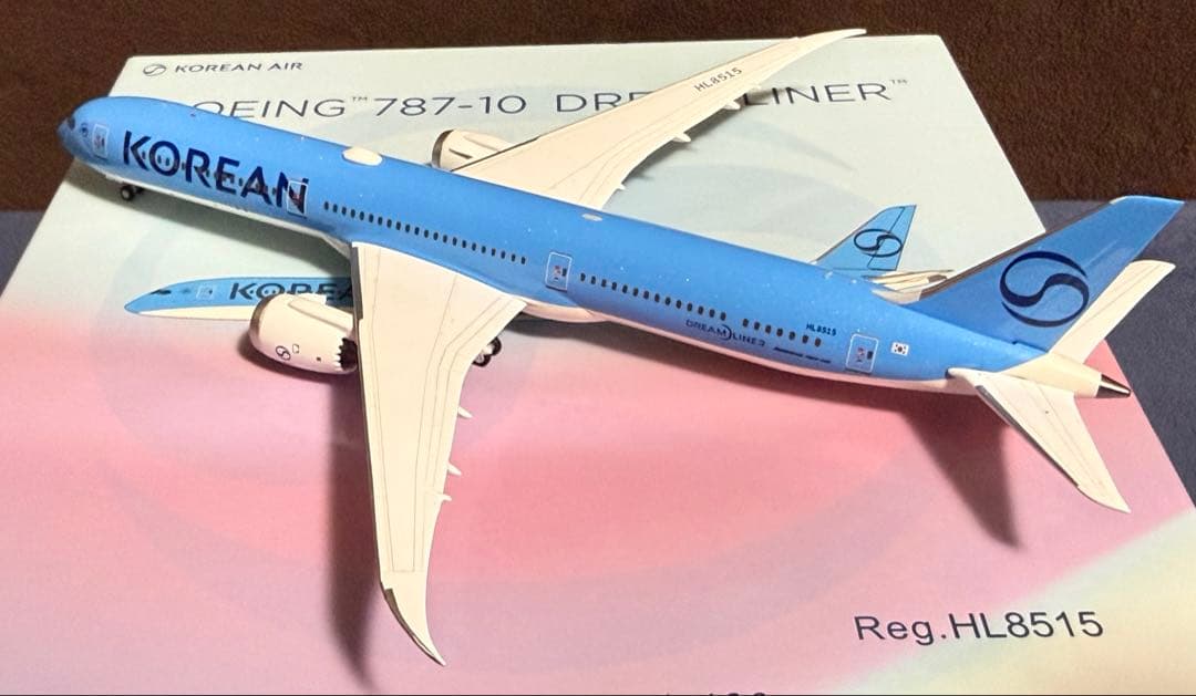 れ*ん様 大韓航空 B787-10 新塗装 1/400 飛行機模型
