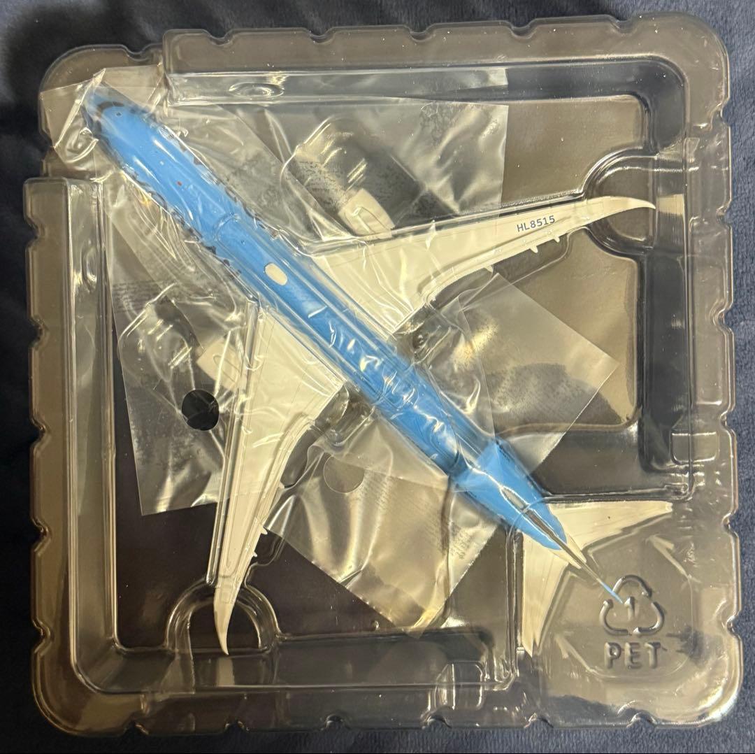れ*ん様 大韓航空 B787-10 新塗装 1/400 飛行機模型