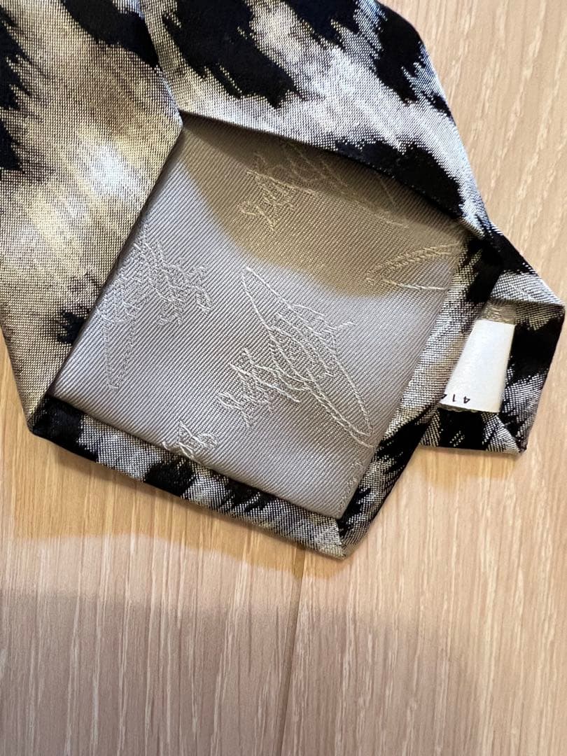 使用感無 ヴィヴィアンウエストウッド ヒョウ柄 シルク ネクタイ レオパード