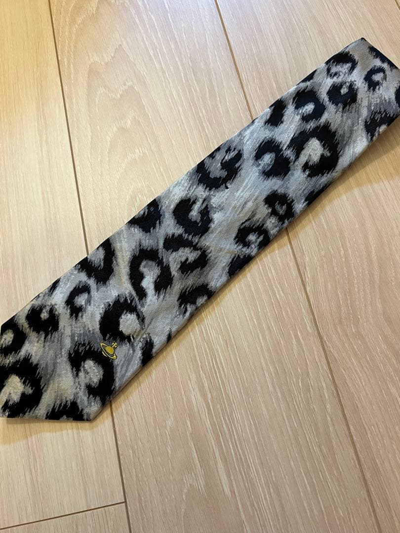 使用感無 ヴィヴィアンウエストウッド ヒョウ柄 シルク ネクタイ レオパード