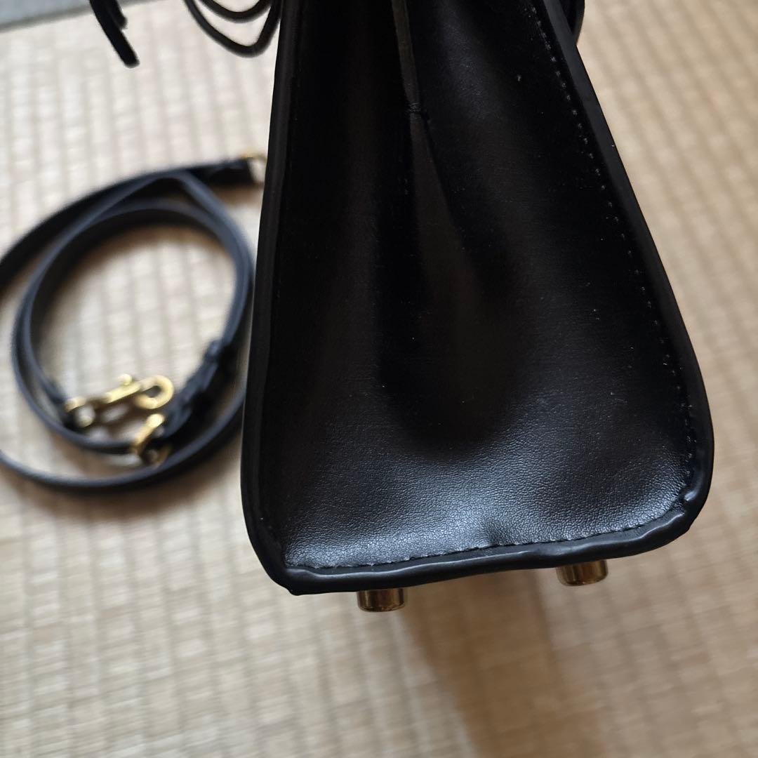 COACH コーチ　ハンドバッグ　ブラック　黒　ショルダー　シンプル