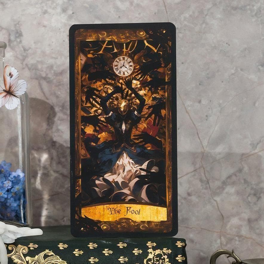 【訳あり特価】正規品タロットカード✨超美麗✨希少品 ダークなアリスの世界のデッキ