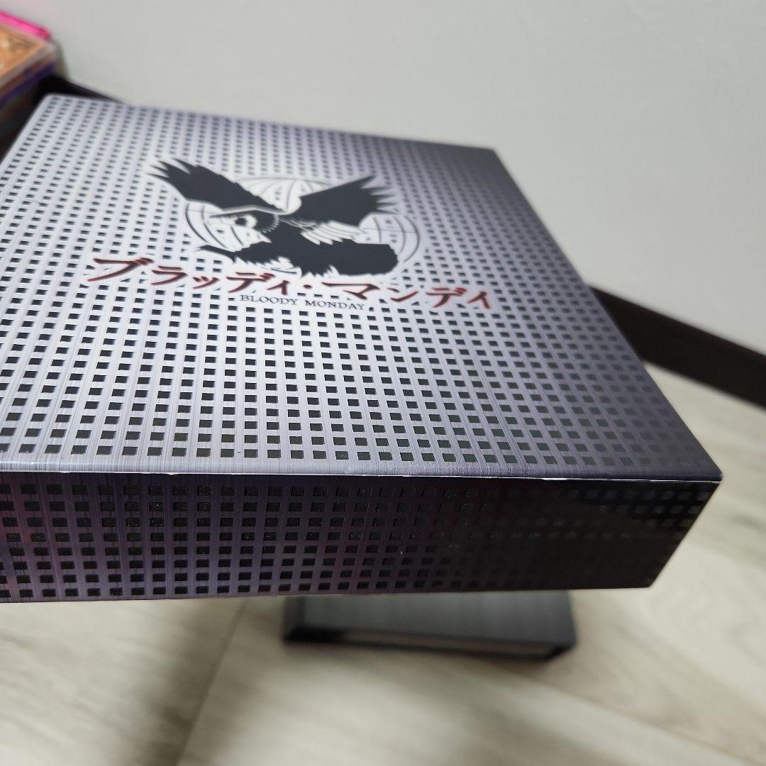 ブラッディ・マンデイ 8枚組