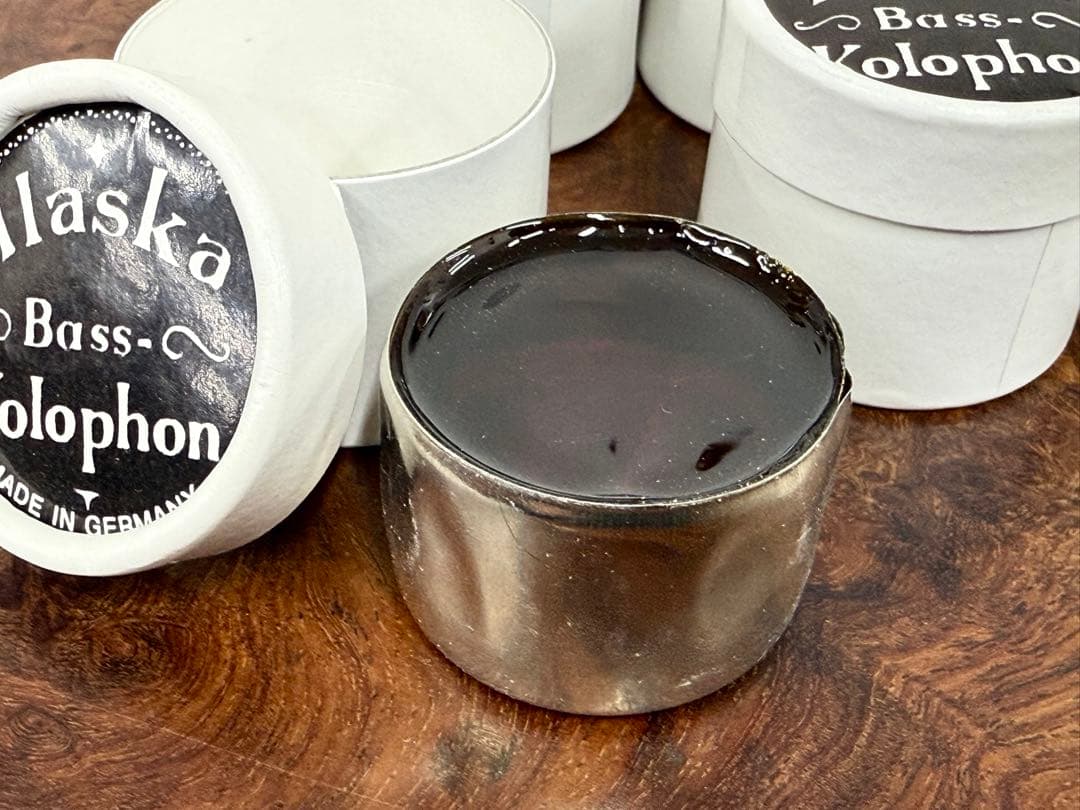 【新品】コントラバス用松脂 アラスカ（ドイツ製）9個セット！