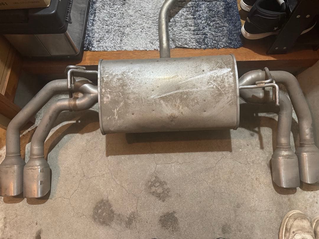 はんぺん　C-HRハイブリッド モデリスタマフラー