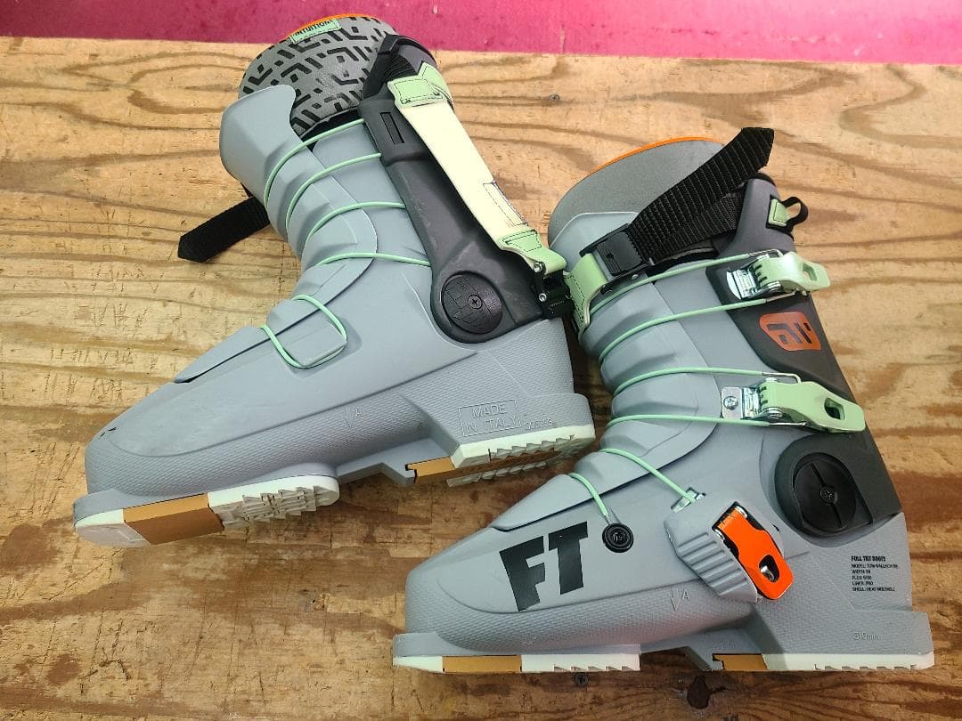 スキー FULL TILT TOM WALLISCH PRO 27.5cm