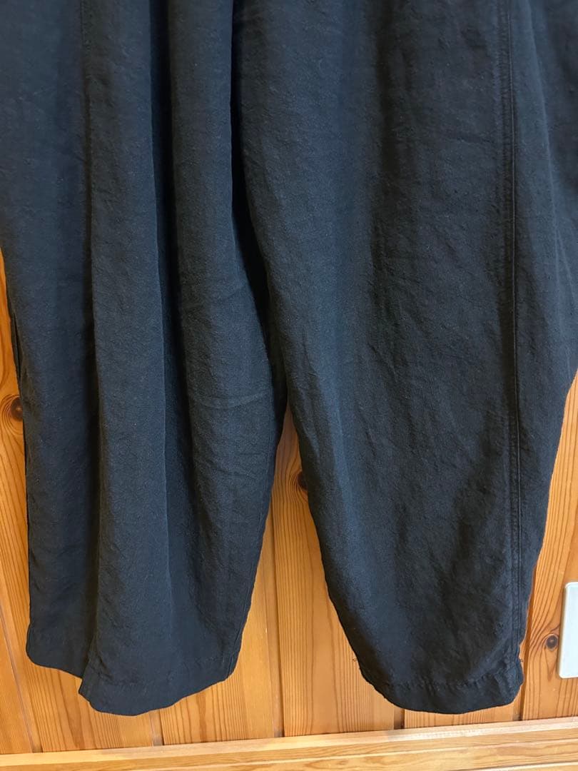 nest Robe リネン 超撥水ベイカーサロペット クロ