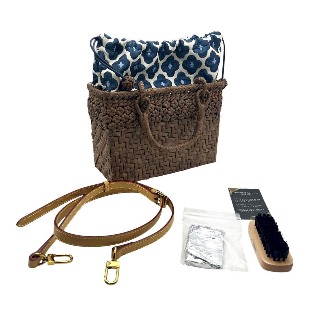 ⭐️クリスマスローズ⭐️ Yama-Biko ミニョン デ 山葡萄カゴバック