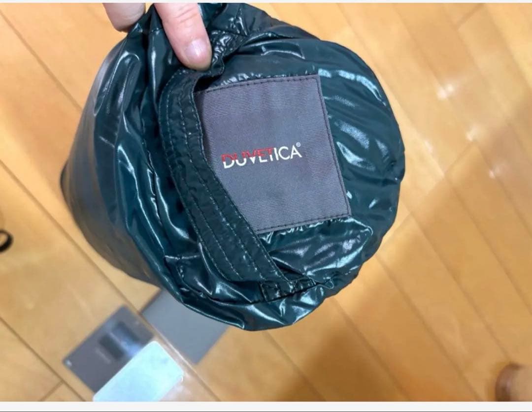 美品　国内購入正規品DUVETICA デュベティカ 黒　FEBE ベスト 40