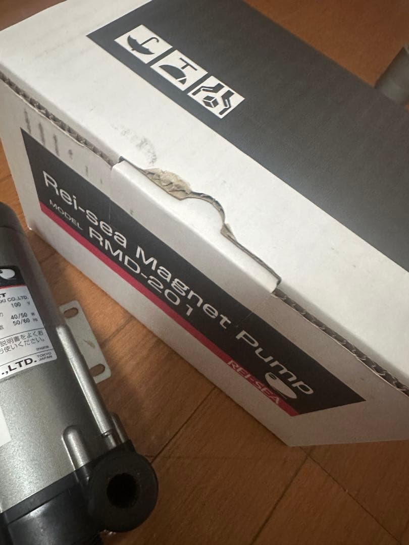 美品　レイシー マグネットポンプ RMD-201