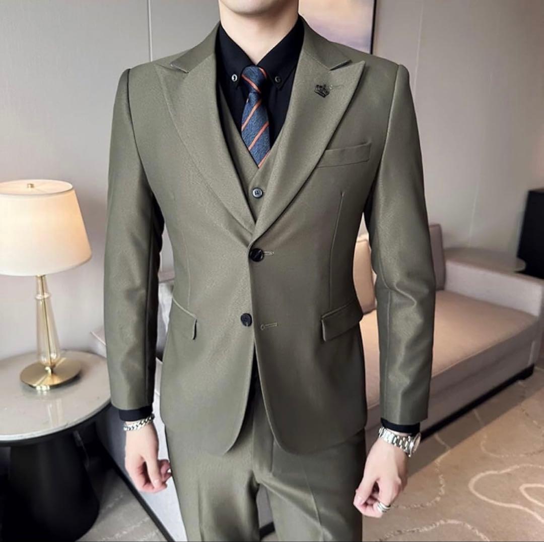 値下げしました！オリーブグリーン スリーピーススーツ(中国縫製)