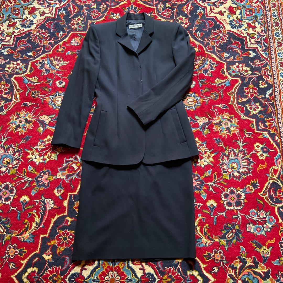 エンポリオアルマーニ　レディーススーツ