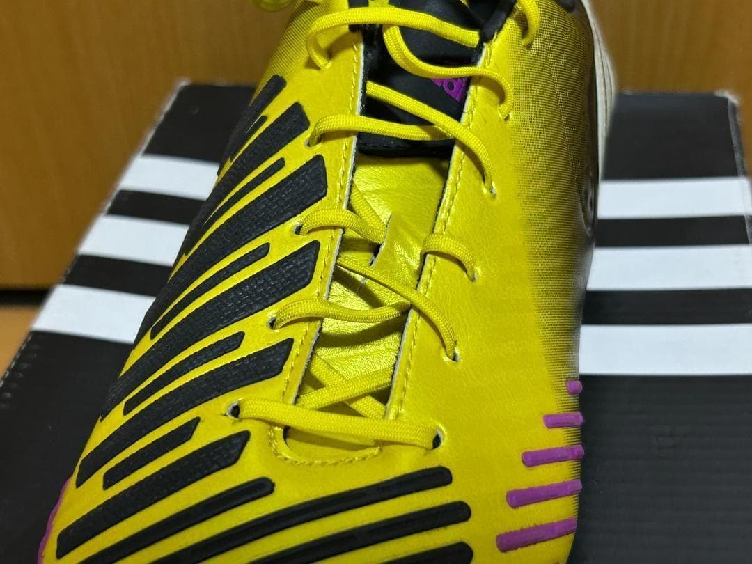 新品 サッカースパイク アディダス プレデター リーサルゾーン HG 26cm