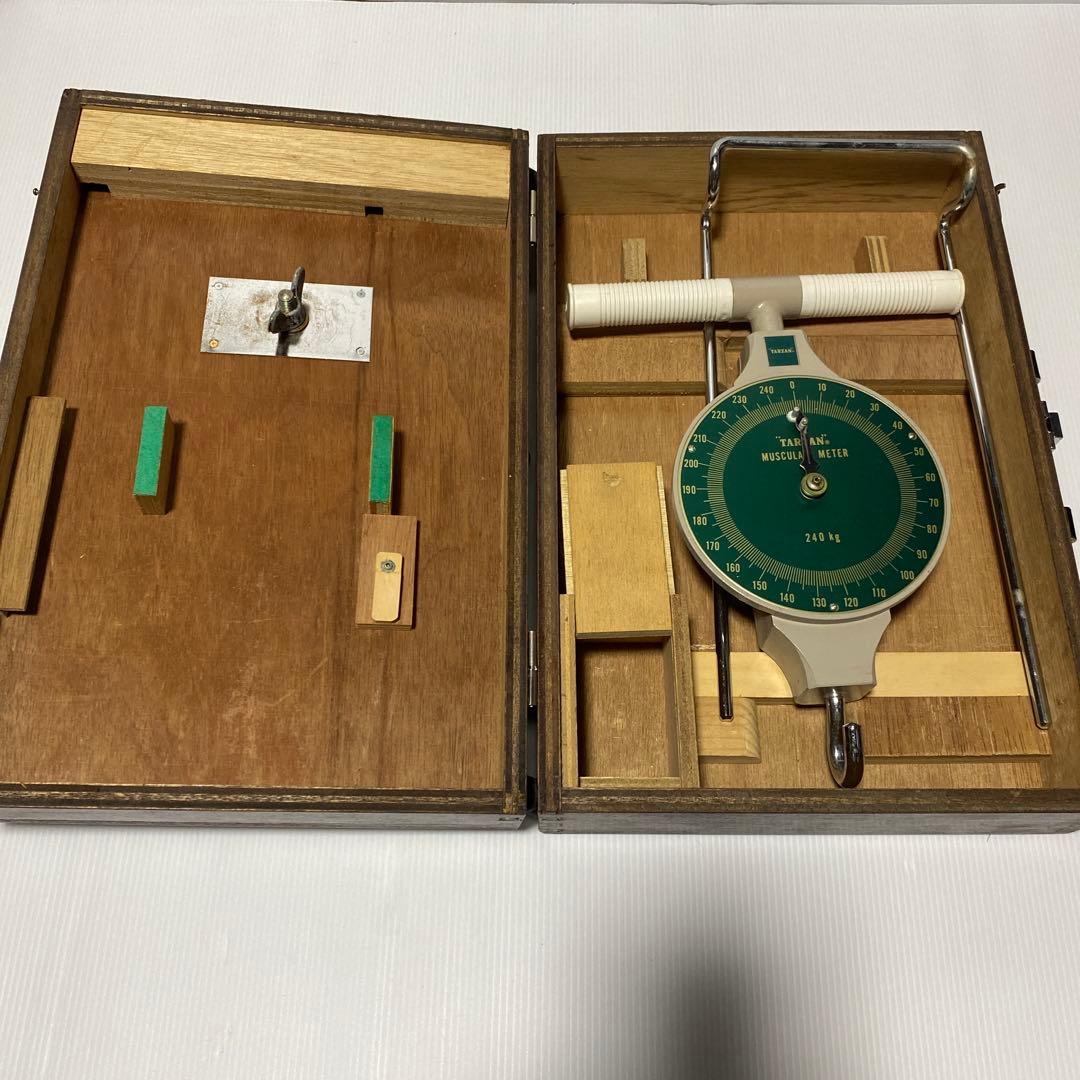 A 希少品 ツツミ 堤製作所 TARZAN ターザン 収納箱付き 背筋力計