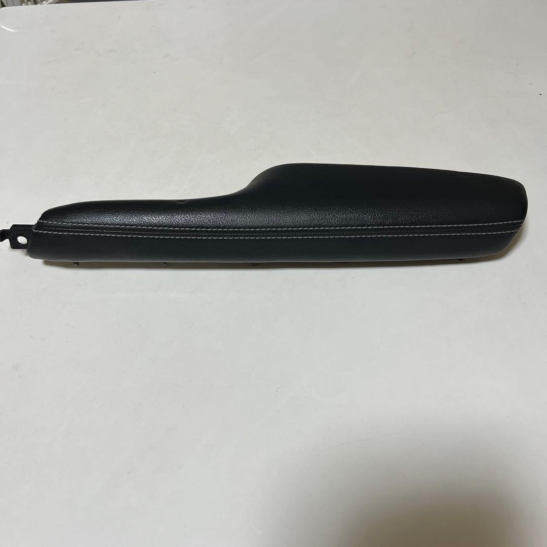 トヨタライズ/ダイハツロッキーフルラッピングドアアームレスト