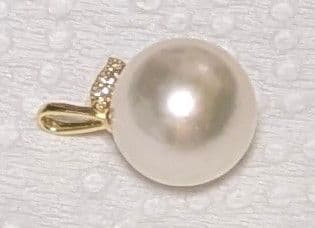 あこや真珠10.5mm K18 ダイヤモンド0.01ct ペンダントトップ　稀少