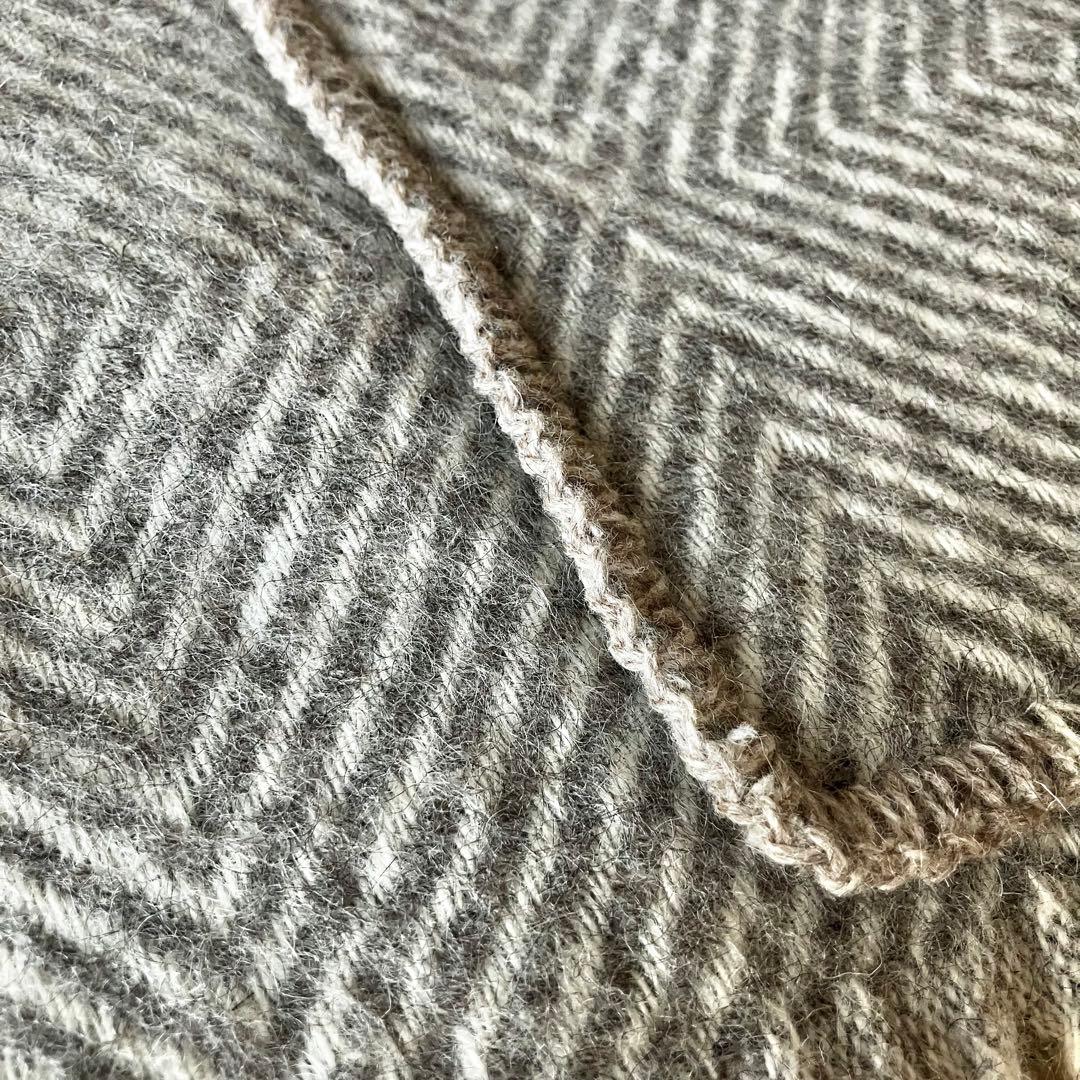 ラプアンカンクリ　MARIAポケットショール　グレイホワイト