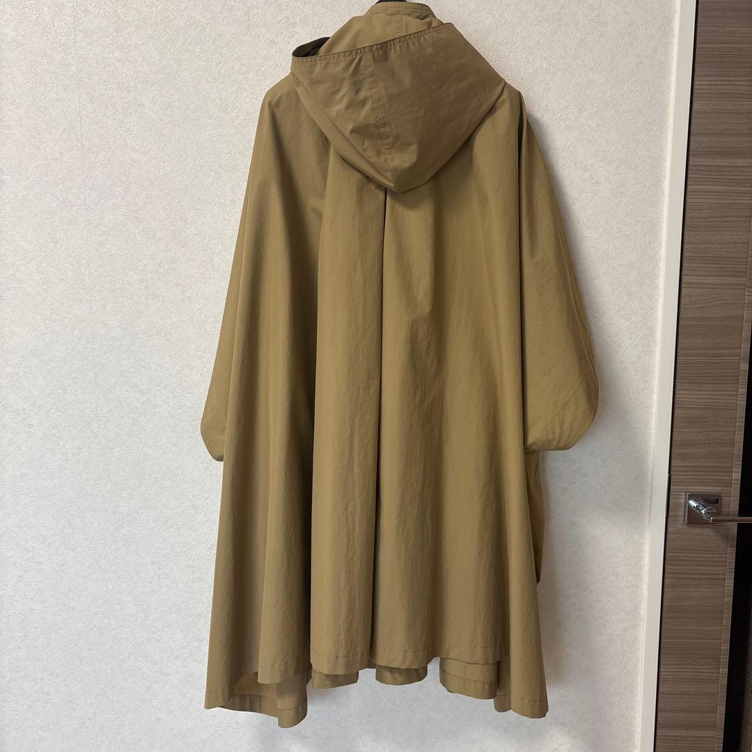 1er Arrondissement ベージュ ポンチョ