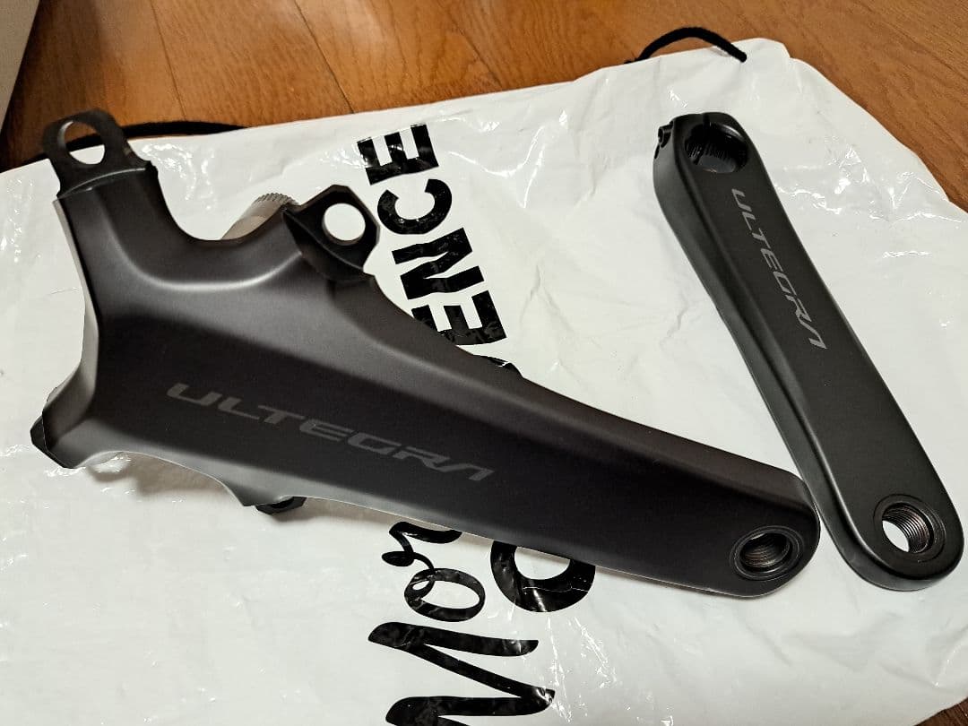 SHIMANO FC-R8100 クランクセット 165mm