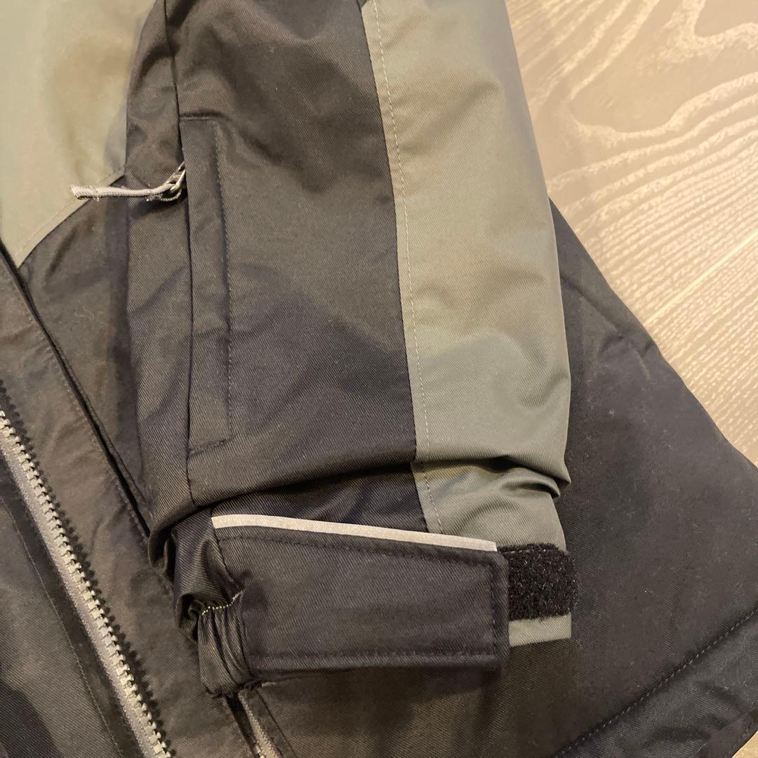 コロンビア　キッズ　スノーウエア　上下セット　Mサイズ 150