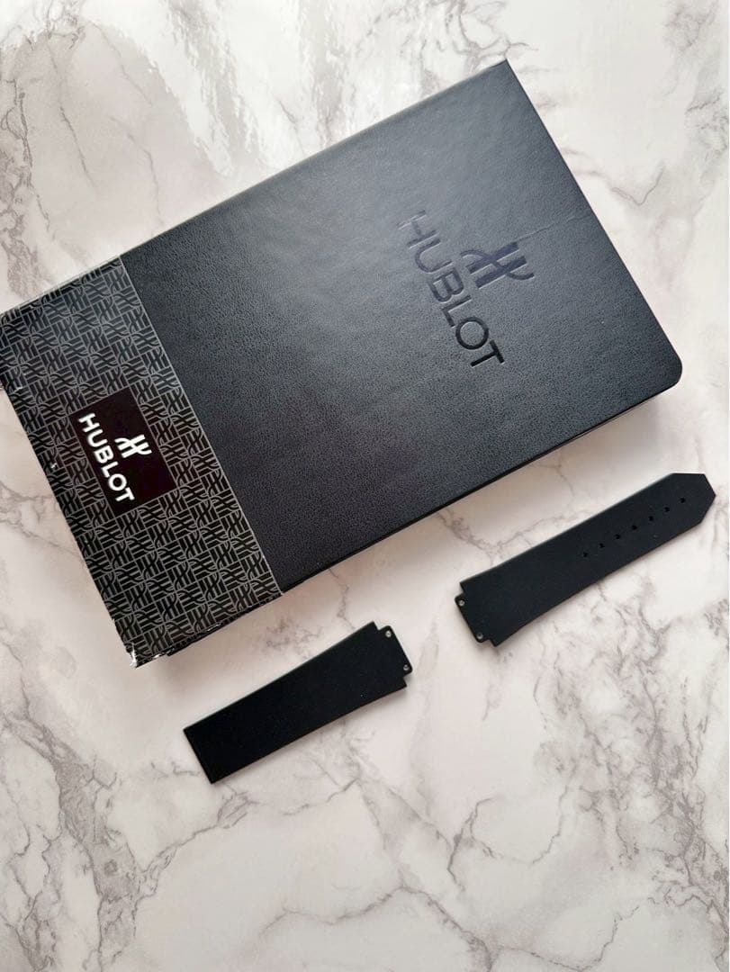 HUBLOT クロコ×ラバー　黒　アエロフュージョン