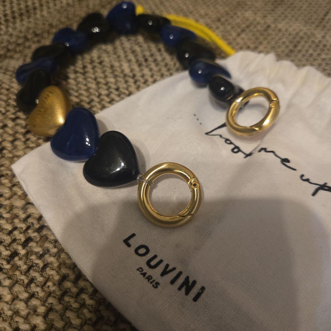 新品同様LOUVINIPARISハンドストラップ