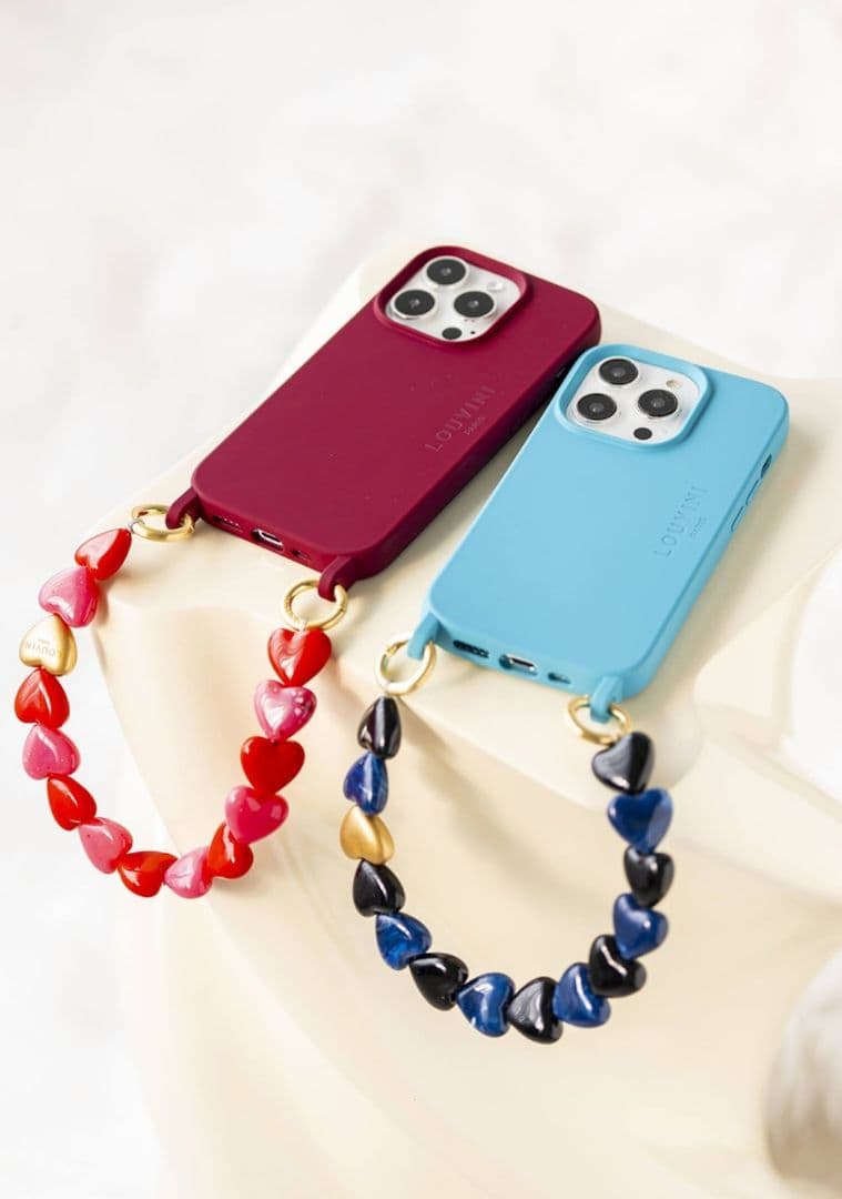 新品同様LOUVINIPARISハンドストラップ