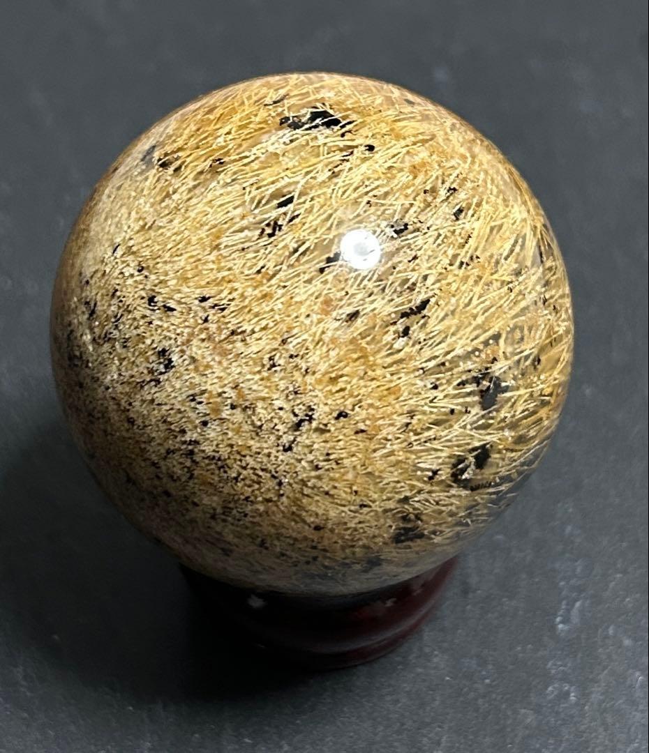 ゴールデンルチルクォーツクリスタル　丸玉186g