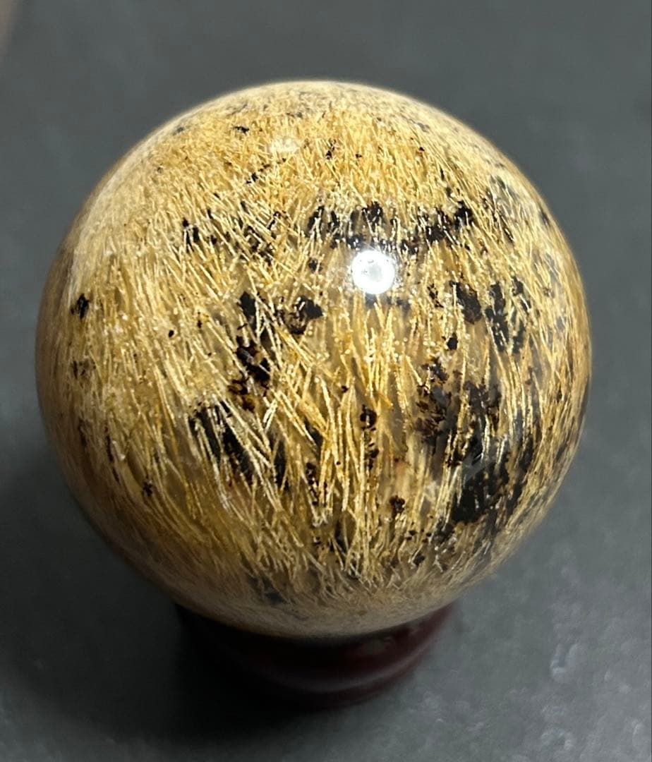 ゴールデンルチルクォーツクリスタル　丸玉186g