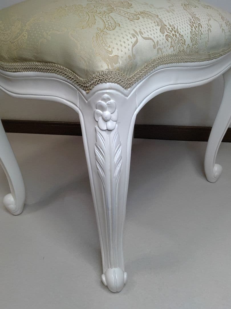 ホワイト 猫脚スツール ロココ調 アンティーク