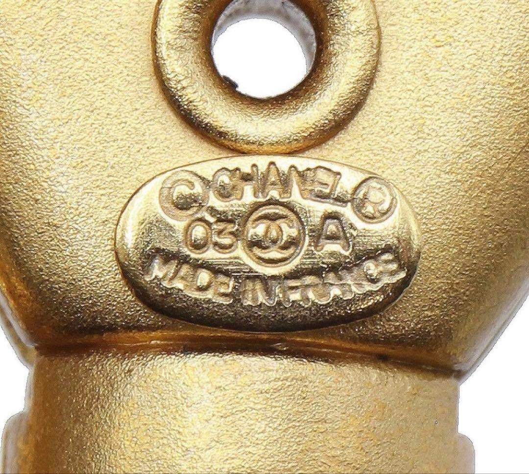 未使用CHANEシャネルココマークウィーゼル ファーネックストラップホルダー毛皮